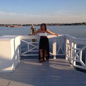 Meet your Posher, Mercedes